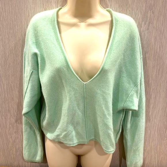 Free People Cashmere Sweater - Picture 2 of 4